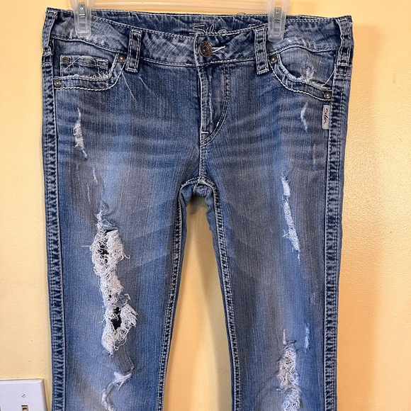 Silver Jeans - Picture 2 of 3